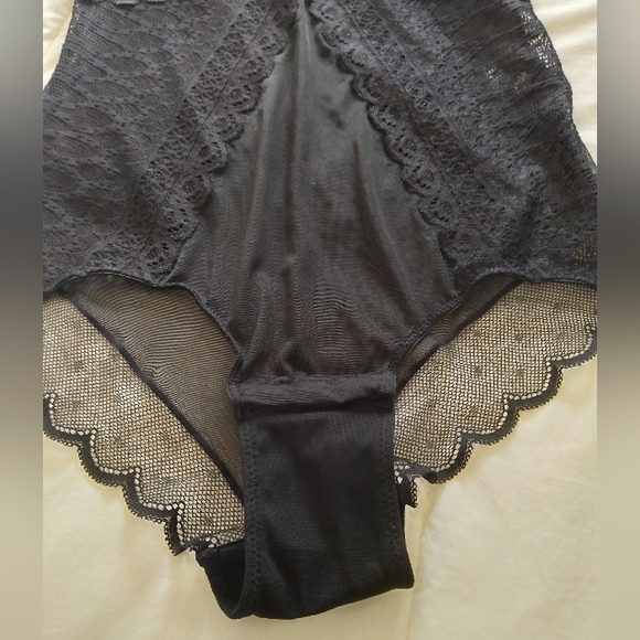 H&M BLK shaping lace bodysuit - Picture 7 of 9